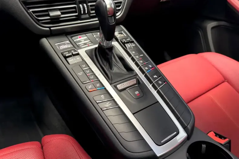 Porsche Macan din 2025 cu 20 km - oferta POR105366 - foto 13