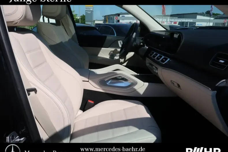 Mercedes-Benz GLE 300 din 2024 cu 19.150 km - oferta MER105369 - foto 4