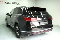 Volkswagen Touareg din 2023 cu 45.000 km - oferta VOL105378 - foto 4