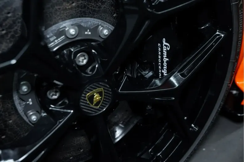 Lamborghini Revuelto din 2024 cu 5.945 km - oferta LAM105387 - foto 15