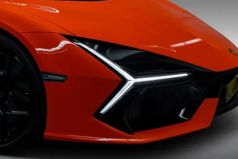 Lamborghini Revuelto din 2024 cu 5.945 km - oferta LAM105387 - foto 18