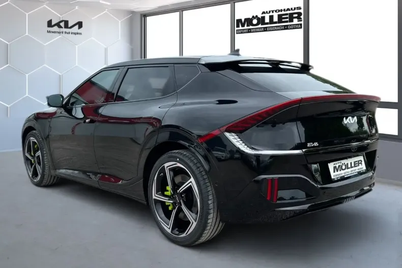 Kia EV6 din 2023 cu 7.933 km - oferta KIA105391 - foto 4