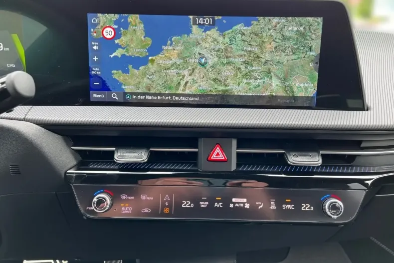 Kia EV6 din 2023 cu 7.933 km - oferta KIA105391 - foto 9