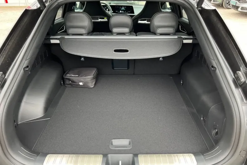 Kia EV6 din 2023 cu 7.933 km - oferta KIA105391 - foto 12