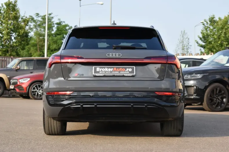 Audi Q8 e-tron din 2023 cu 39.280 km - oferta AUD105393 - foto 5