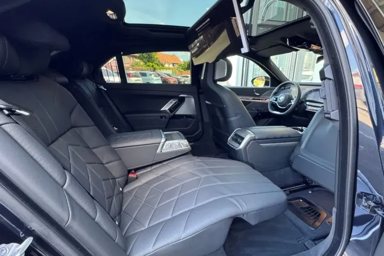 BMW 740 din 2024 cu 32.300 km - oferta BMW105395 - foto 2