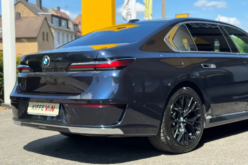 BMW 740 din 2024 cu 32.300 km - oferta BMW105395 - foto 3