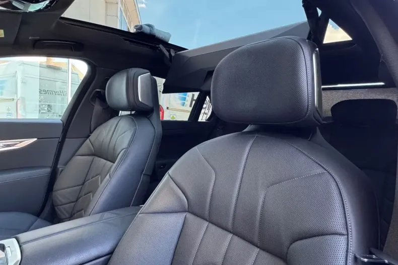 BMW 740 din 2024 cu 32.300 km - oferta BMW105395 - foto 7