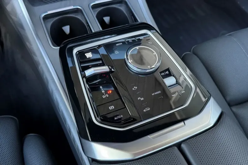 BMW 740 din 2024 cu 32.300 km - oferta BMW105395 - foto 8