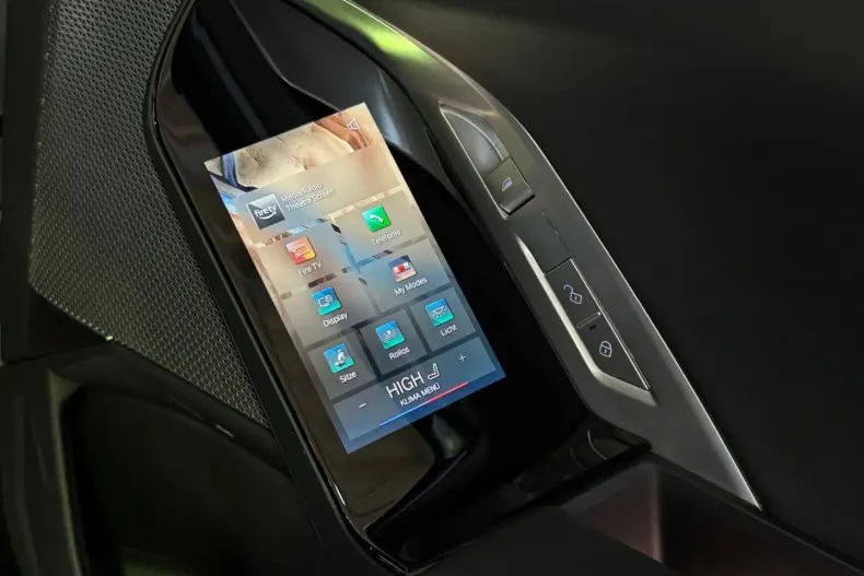 BMW 740 din 2024 cu 32.300 km - oferta BMW105395 - foto 26