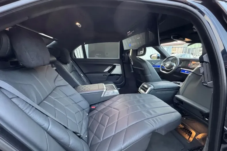 BMW 740 din 2023 cu 63.950 km - oferta BMW105396 - foto 2