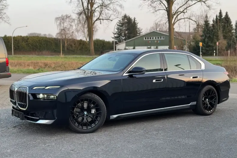 BMW 740 din 2023 cu 63.950 km - oferta BMW105396 - foto 6