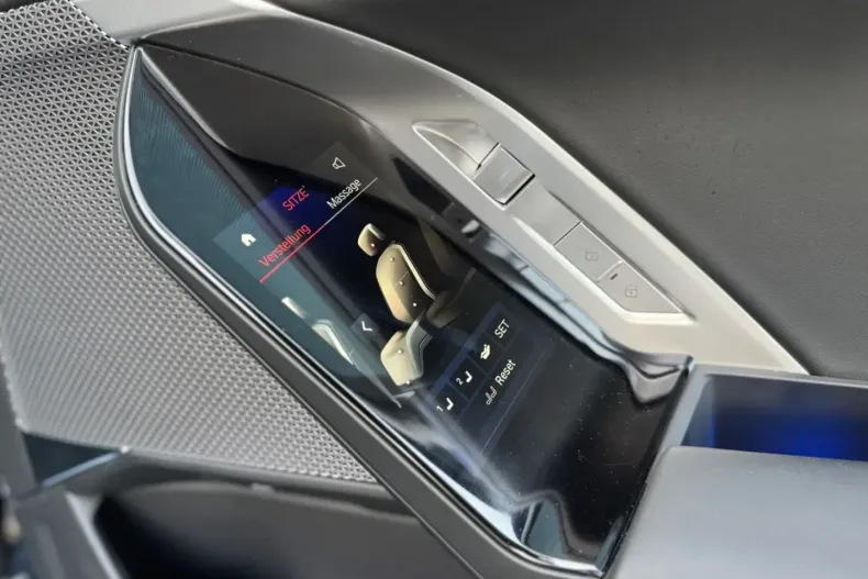 BMW 740 din 2023 cu 63.950 km - oferta BMW105396 - foto 9