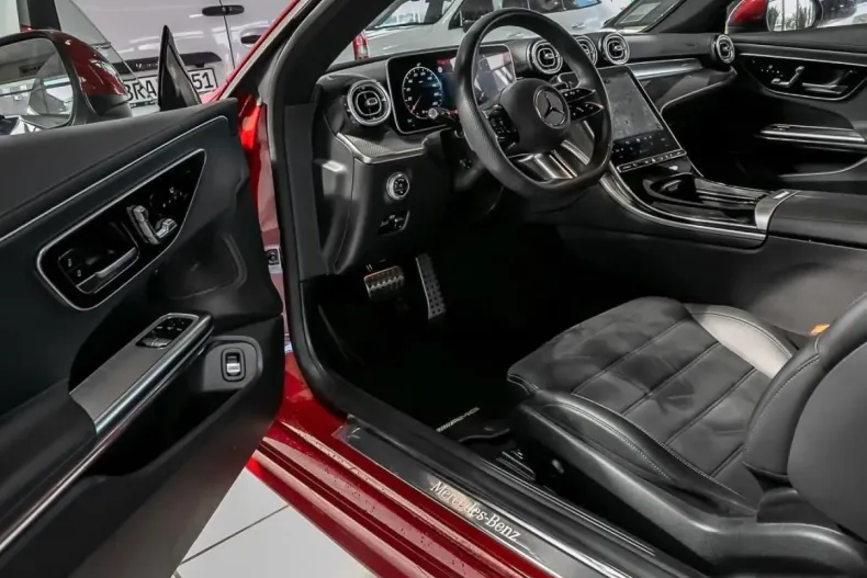 Mercedes-Benz CLE 200 din 2023 cu 8.350 km - oferta MER105400 - foto 9