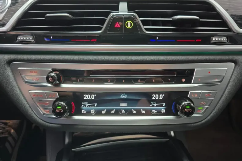 BMW 740 din 2022 cu 51.800 km - oferta BMW105401 - foto 20