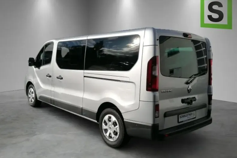 Renault Trafic din 2023 cu 18.136 km - oferta REN105403 - foto 2
