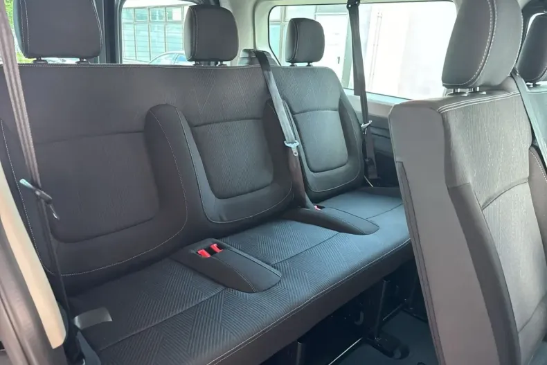 Renault Trafic din 2024 cu 50.000 km - oferta REN105409 - foto 15