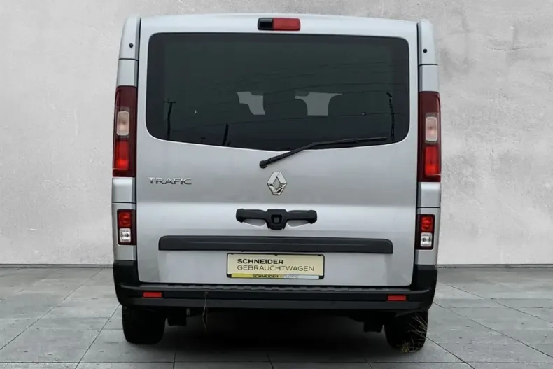 Renault Trafic din 2023 cu 32.930 km - oferta REN105410 - foto 4