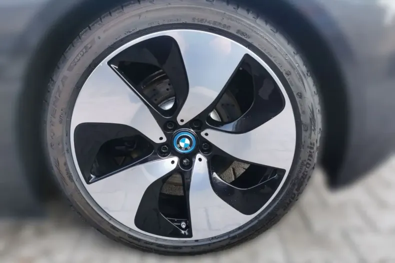 BMW i8 din 2020 cu 35.843 km - oferta BMW105416 - foto 3