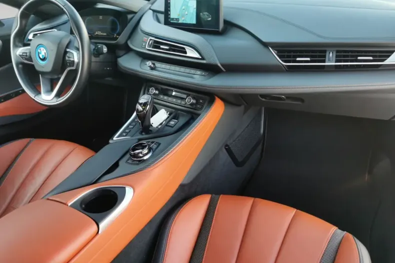 BMW i8 din 2020 cu 35.843 km - oferta BMW105416 - foto 5