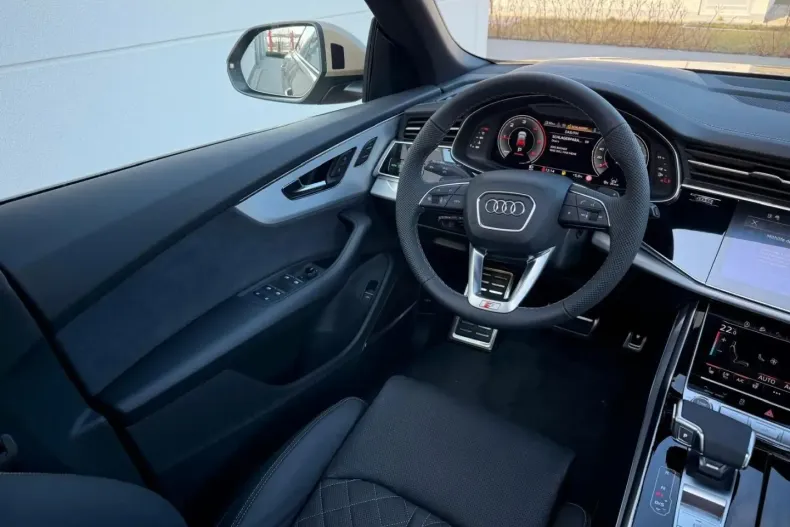 Audi Q8 din 2024 cu 30 km - oferta AUD105420 - foto 8