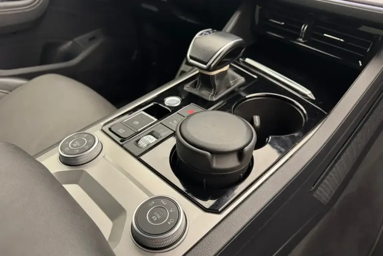 Volkswagen Touareg din 2022 cu 84.900 km - oferta VOL105423 - foto 6