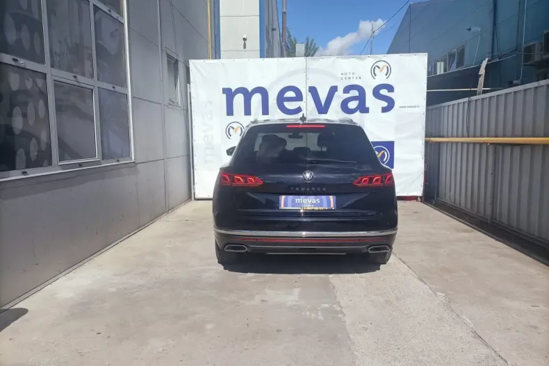 Volkswagen Touareg din 2025 cu 80.365 km - oferta VOL105432 - foto 7