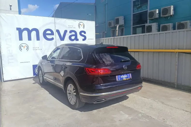 Volkswagen Touareg din 2025 cu 80.365 km - oferta VOL105432 - foto 8