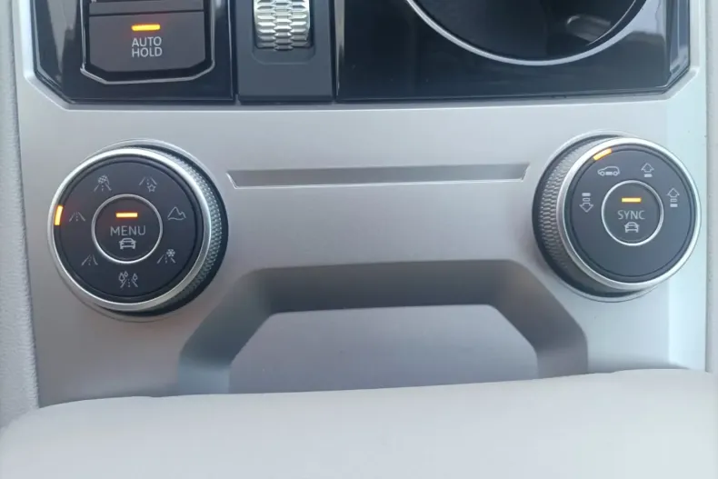 Volkswagen Touareg din 2025 cu 80.365 km - oferta VOL105432 - foto 21