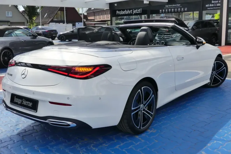 Mercedes-Benz CLE 200 din 2024 cu 7.370 km - oferta MER105434 - foto 4