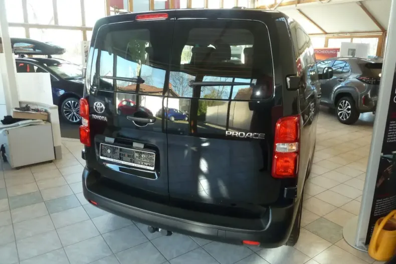 Toyota Proace (Verso) din 2022 cu 42.820 km - oferta TOY105435 - foto 3