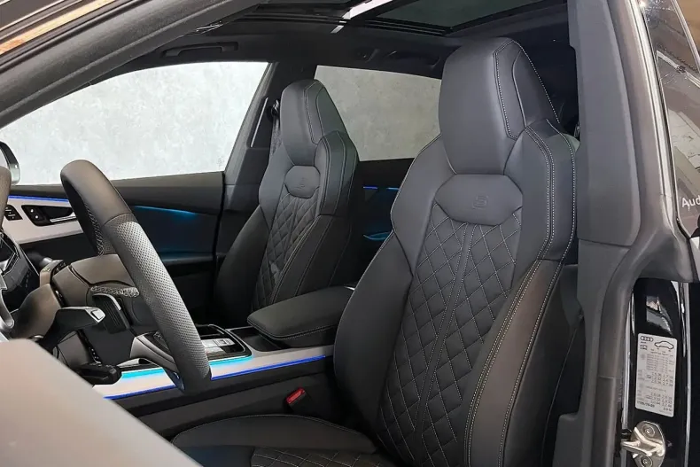 Audi Q8 din 2025 cu 30 km - oferta AUD105436 - foto 11