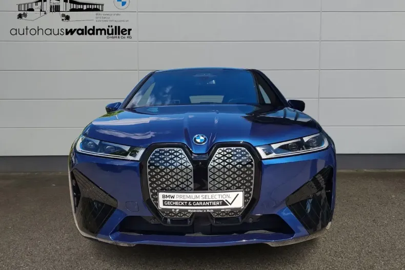 BMW iX din 2023 cu 70.320 km - oferta BMW105437 - foto 3