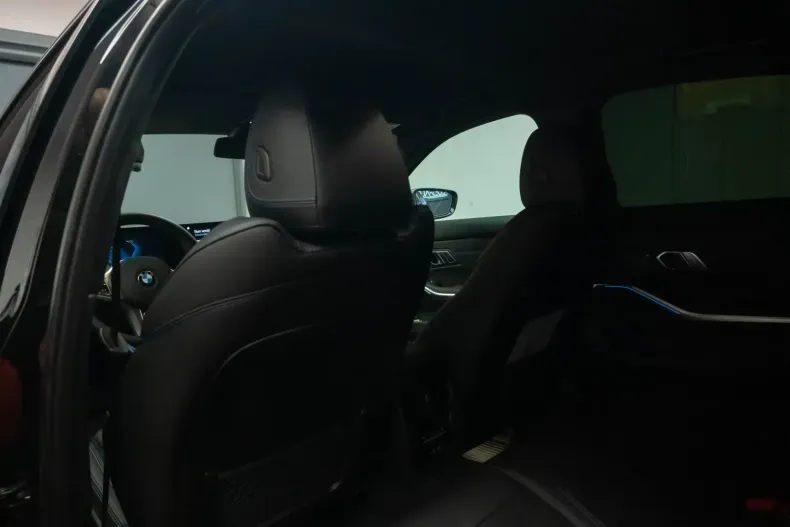 BMW 320 din 2023 cu 13.000 km - oferta BMW105450 - foto 28