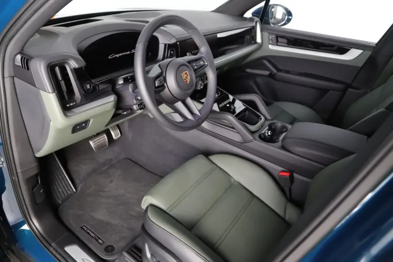 Porsche Cayenne din 2025 cu 30 km - oferta POR105451 - foto 3