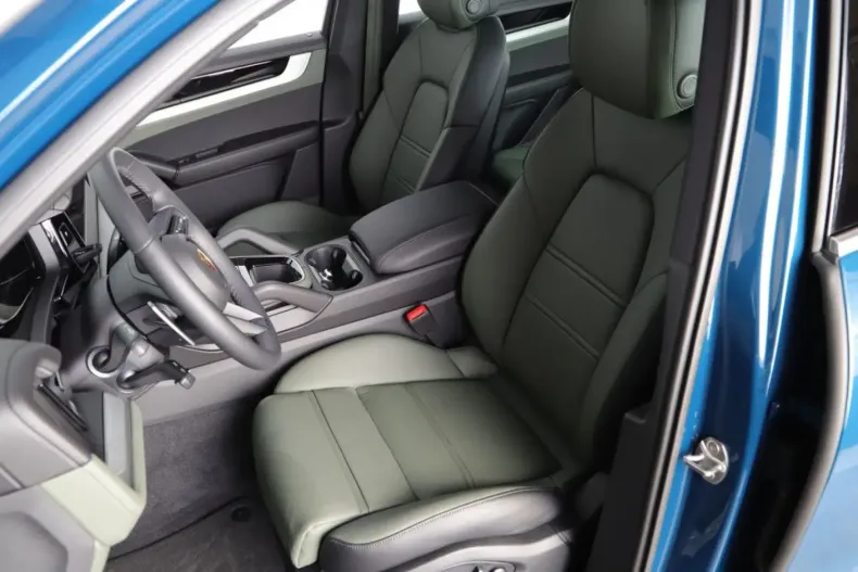 Porsche Cayenne din 2025 cu 30 km - oferta POR105451 - foto 27