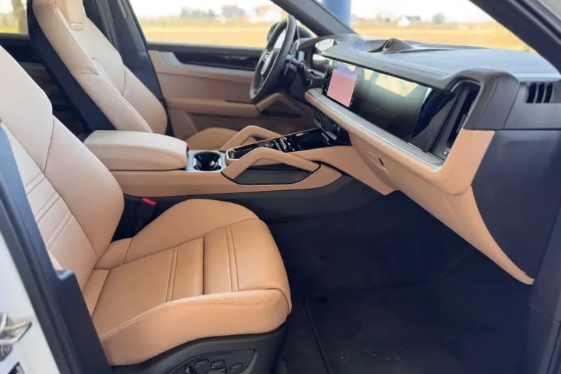 Porsche Cayenne din 2025 cu 0 km - oferta POR105453 - foto 23