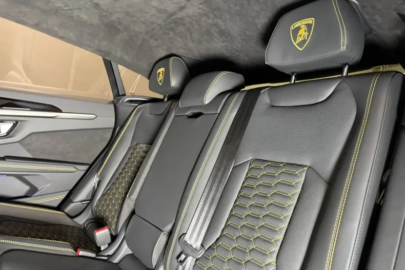 Lamborghini Urus din 2024 cu 9.980 km - oferta LAM105454 - foto 6