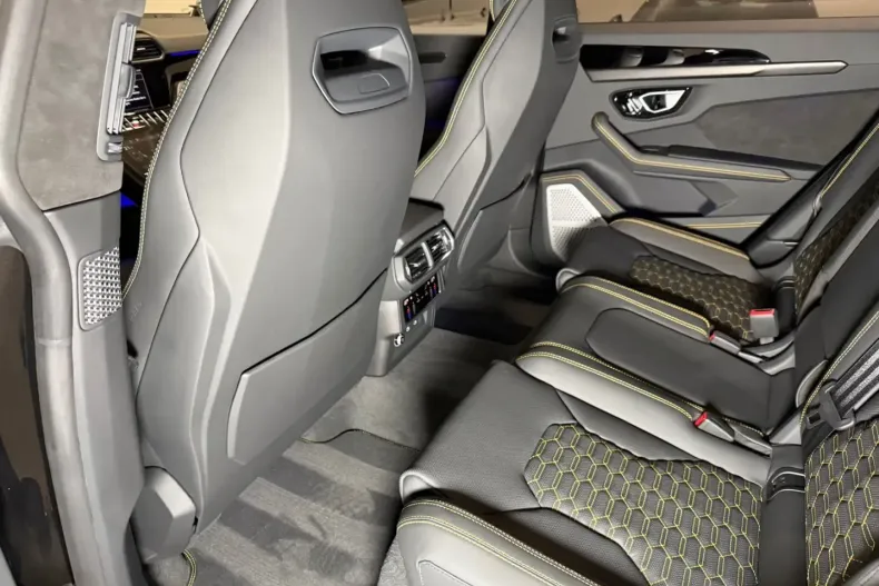 Lamborghini Urus din 2024 cu 9.980 km - oferta LAM105454 - foto 15