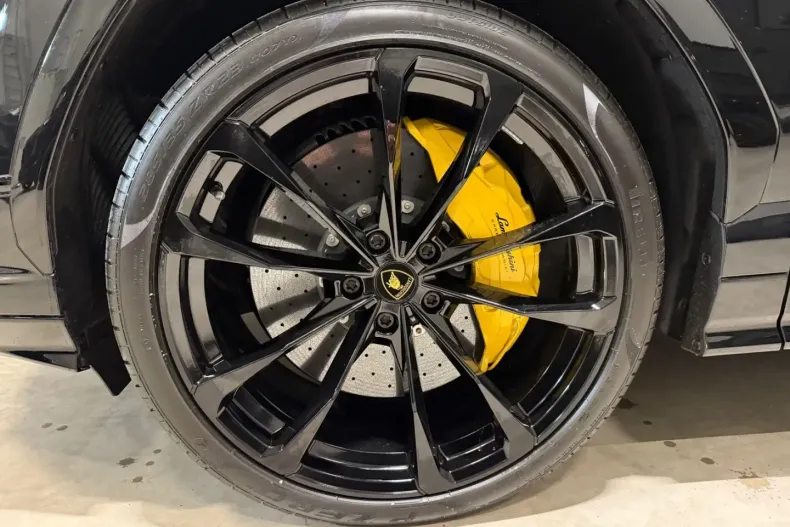 Lamborghini Urus din 2024 cu 9.980 km - oferta LAM105454 - foto 23