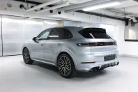 Porsche Cayenne din 2023 cu 2.300 km - oferta POR105455 - foto 3