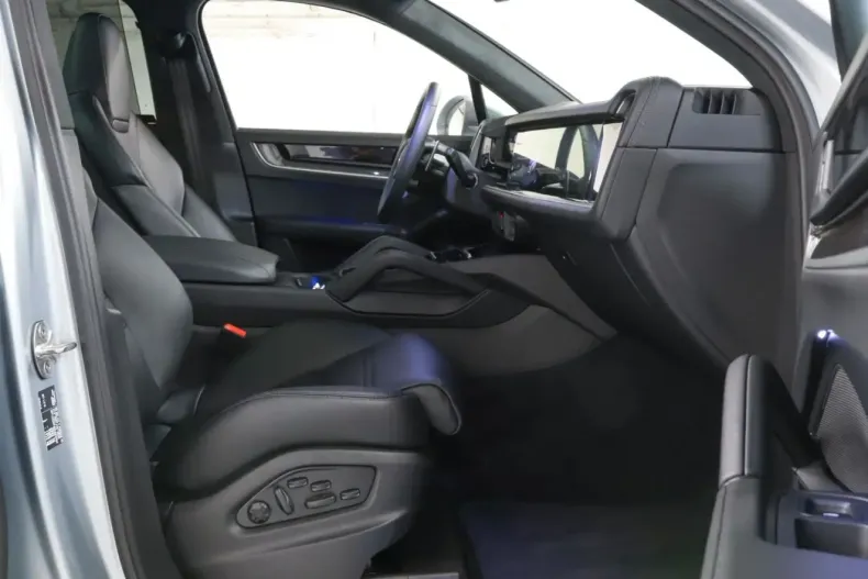 Porsche Cayenne din 2023 cu 2.300 km - oferta POR105455 - foto 7