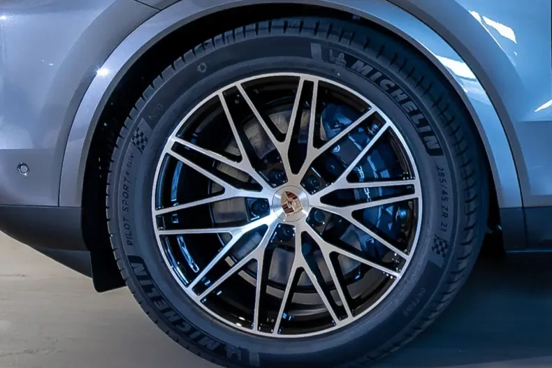 Porsche Cayenne din 2024 cu 999 km - oferta POR105456 - foto 22