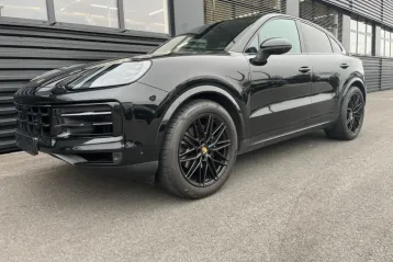 Porsche Cayenne din 2024 - oferta POR105457