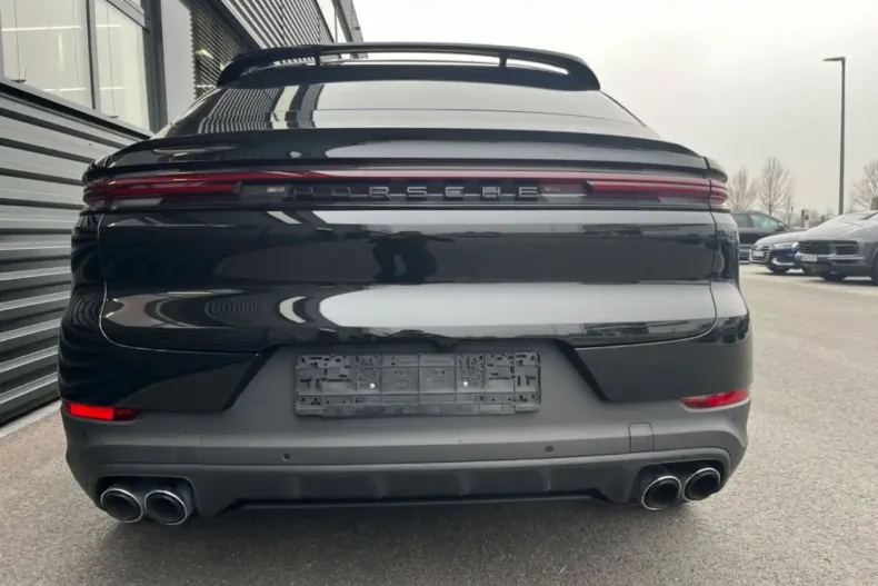 Porsche Cayenne din 2024 cu 7.500 km - oferta POR105457 - foto 8