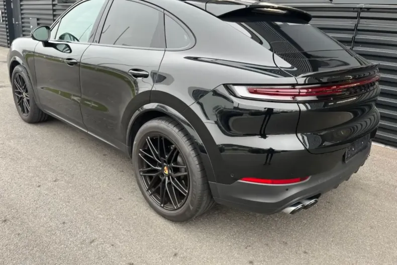 Porsche Cayenne din 2024 cu 7.500 km - oferta POR105457 - foto 13