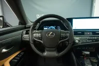 Lexus ES 300 din 2025 cu 29.900 km - oferta LEX105459 - foto 25