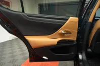 Lexus ES 300 din 2025 cu 29.900 km - oferta LEX105459 - foto 35