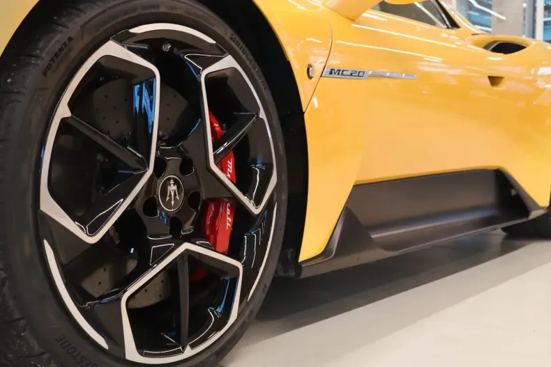 Maserati MC20 din 2023 cu 4.258 km - oferta MAS105466 - foto 8