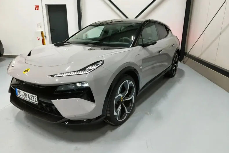 Lotus Eletre din 2023 cu 19.950 km - oferta LOT105467 - foto 3